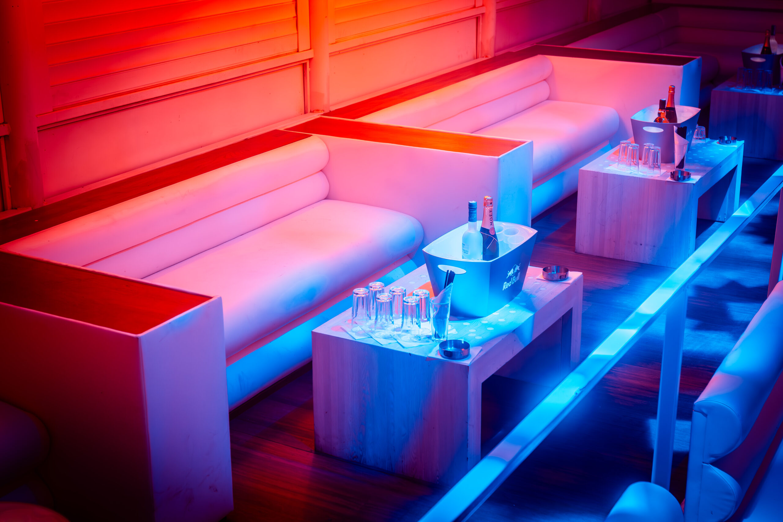 Freestyler reservations VIP table on the Danube splav in Belgrade